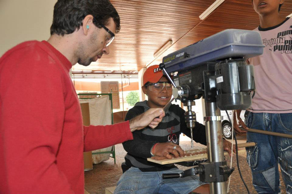 Ilustração lateral direita